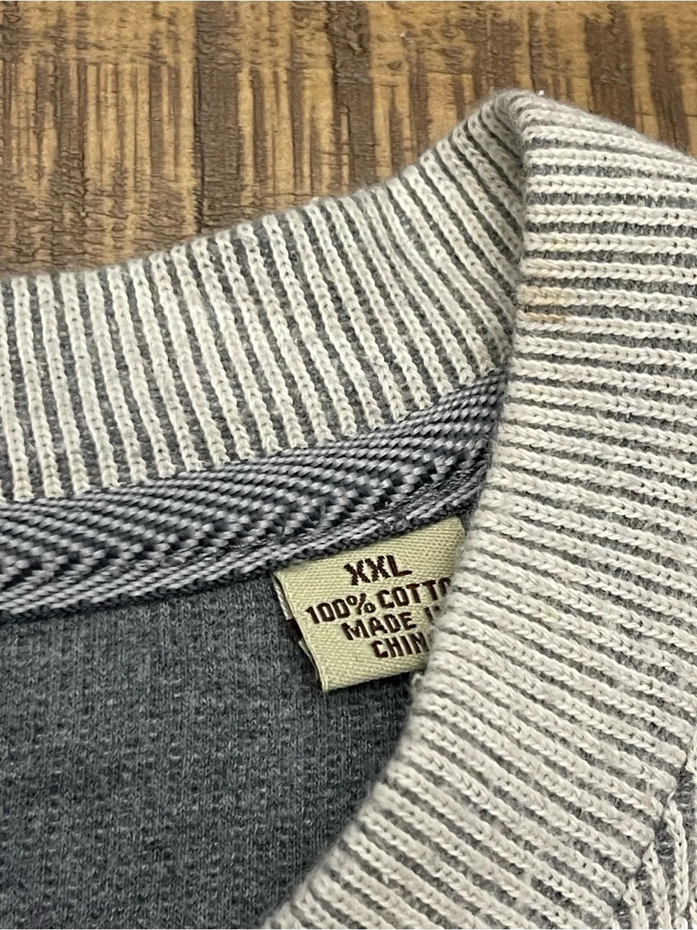 Tommy Bahama Relax long-sleeve knit sweatshirt/pullover